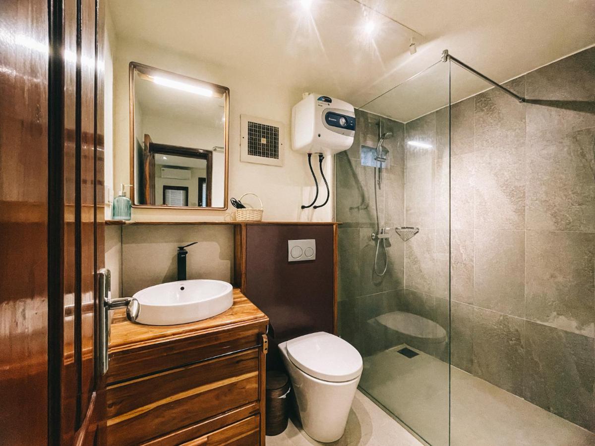 Cool Breeze Authentic Hotel Labuan Bajo Komodo Ngoại thất bức ảnh