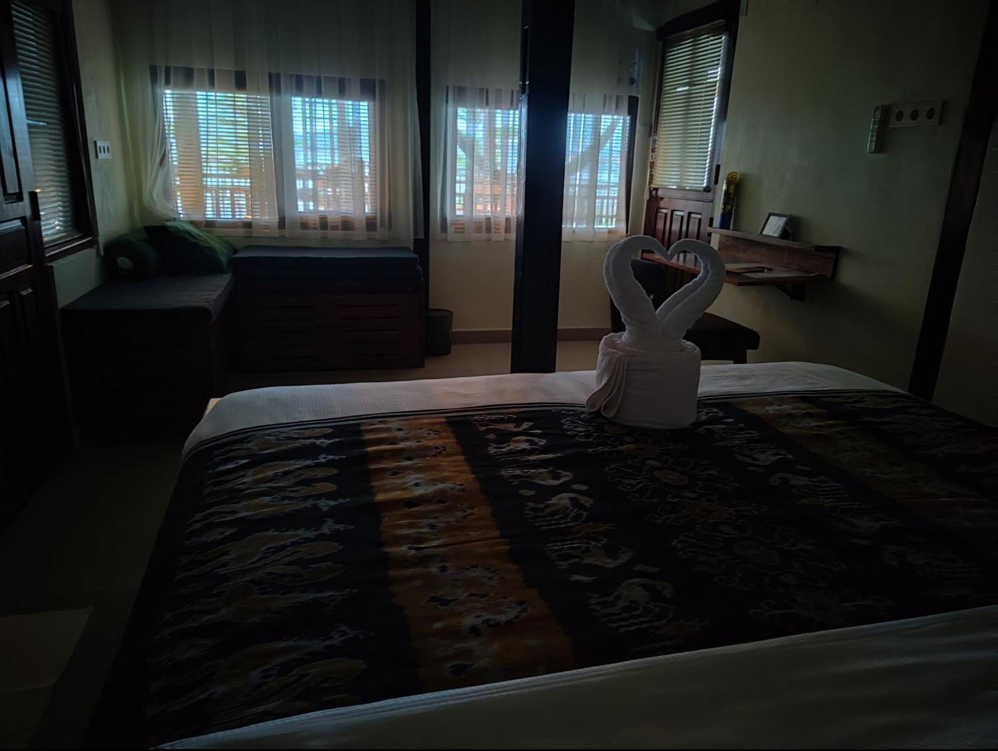 Cool Breeze Authentic Hotel Labuan Bajo Komodo Phòng bức ảnh